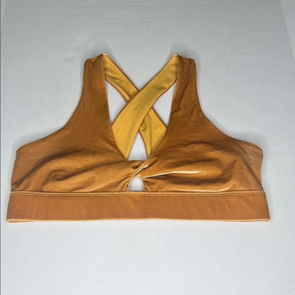 Fabletics Oasis Twist Velour Sports Bra - Picture 2 of 5